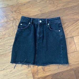 Topshop: MOTTO black denim skirt
